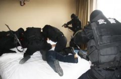 武汉一彩票店女老板借钱遭拒被痛下杀手!追凶13年案件告破,更多细节披露……