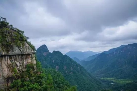 女人梦见大火烧山