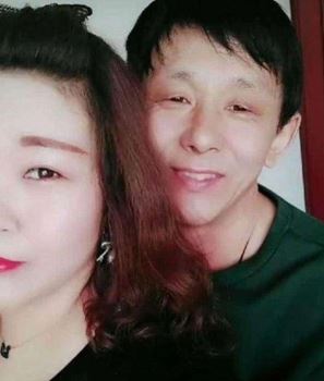 18岁帅哥娶40岁大妈为妻，一到晚上小伙就崩溃了