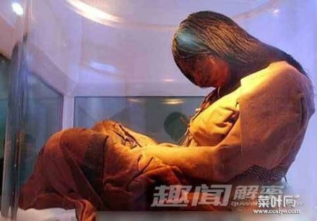 处女木乃伊之谜：500年前的印加冰女尸