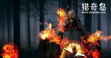 民间奇人控火术谜团，不怕火焰的灼烧/脚踩烧红金属并口吞火球