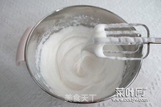 红丝绒奶盖卷的做法步骤：7