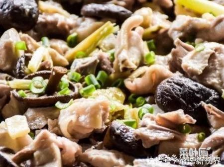 经常吃香菇蒸鸡可以提高机体免疫功能、帮助消化