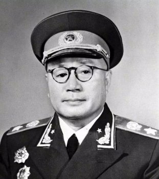 1949年，一位老汉来到二野司令部，为什么刘伯承直接下令批捕？