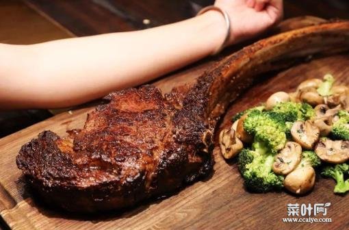 牛肉解冻后还能再冷冻吗？牛排有血水能吃吗探究分享