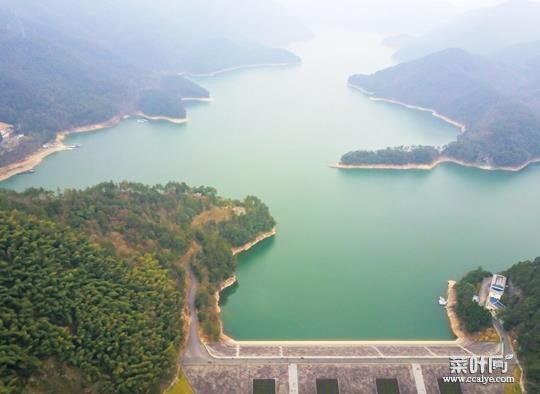 南京十大著名湖泊排行榜，紫霞湖称为林海中的明珠、白鹭洲公园风景优美