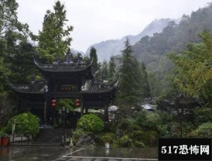 青城山后山的邪门事​，青城山为什么很邪门(白素贞修炼之地)