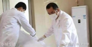 为什么人一死，脸上要盖上布？