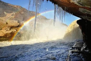 重庆冬天适合去哪里旅游 冰瀑、滑雪、温泉首选