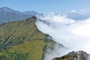 西岭雪山阴阳界什么时候能看到