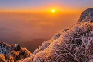 冬天去峨眉山穿什么衣服 峨眉山旅游指南