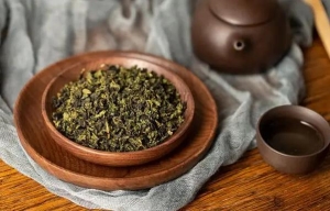 冰袋敷眼睛有什么好处？茶叶敷眼睛的好处有哪些？