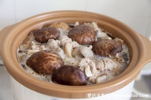 高尿酸与“饮食”有关吗？这4类食物，尽量少吃