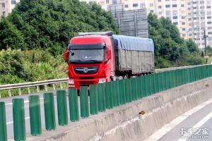 公路货运市场一片惨淡 问题究竟出在哪