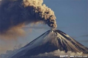 火山爆发的原因，板块的相互作用(内部压力大)