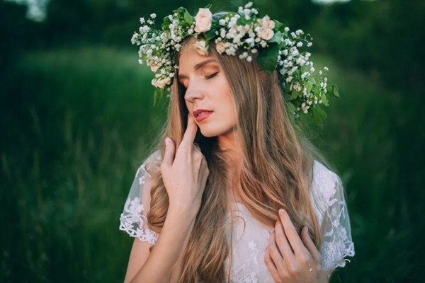 性格开朗的女生有什么特点 怎样和性格开朗的女生交往